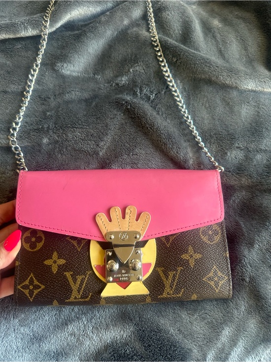 Louis Vuitton Handbags - Louis Vuitton Pink and Brown Monogram Chain Wallet